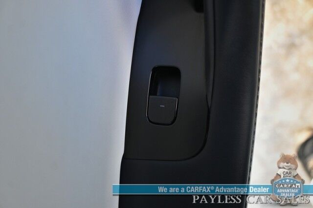 2020 Tesla Model Y Long Range / AWD / Power & Heated Leather Seats / Heated Steering Wheel / NAV / Sunroof / Adaptive Cruise Control / Lane Departure & Blind Spot Alert / Apple CarPlay & Android Auto / Tow Pkg / 1-Owner Anchorage AK