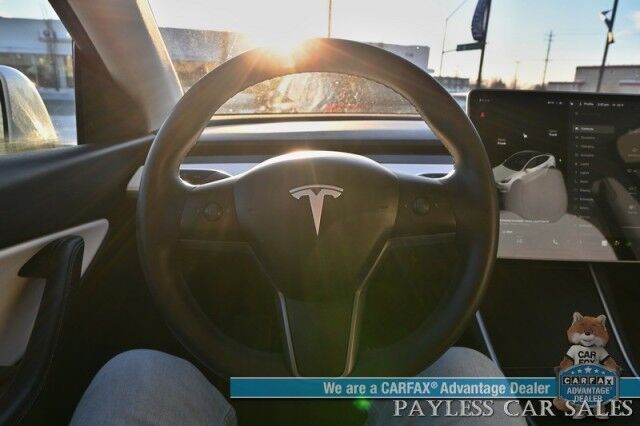 2020 Tesla Model Y Long Range / AWD / Power & Heated Leather Seats / Heated Steering Wheel / NAV / Sunroof / Adaptive Cruise Control / Lane Departure & Blind Spot Alert / Apple CarPlay & Android Auto / Tow Pkg / 1-Owner Anchorage AK