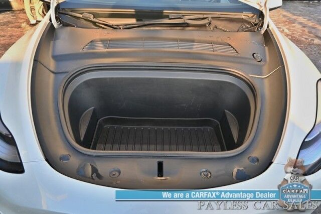 2020 Tesla Model Y Long Range / AWD / Power & Heated Leather Seats / Heated Steering Wheel / NAV / Sunroof / Adaptive Cruise Control / Lane Departure & Blind Spot Alert / Apple CarPlay & Android Auto / Tow Pkg / 1-Owner Anchorage AK