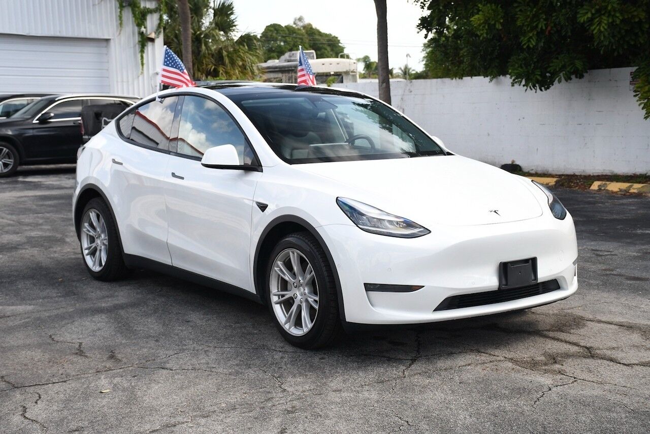 2020 Tesla Model Y Long Range Dual Motor All-Wheel Drive's photo