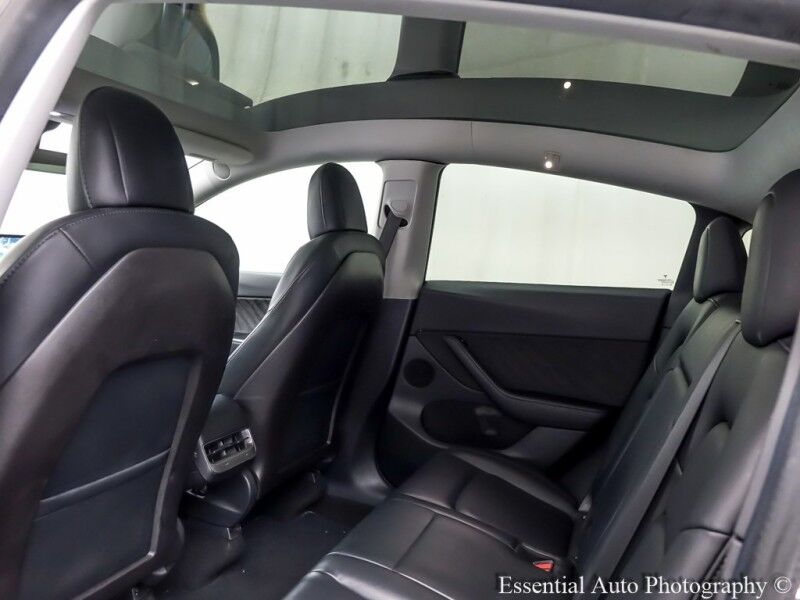 2020 Tesla Model Y Long Range PRICE INCLUDES $4000 IRS TAX CREDIT!! YOU MUST QUALIFY!! Willowbrook IL