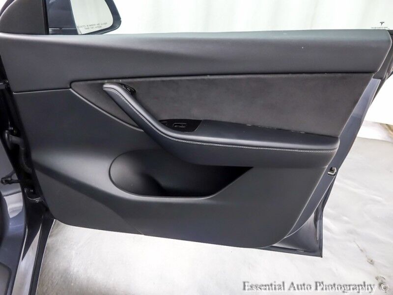 2020 Tesla Model Y Performance PRICE INCLUDES $4000 IRS TAX CREDIT!! YOU MUST QUALI Willowbrook IL