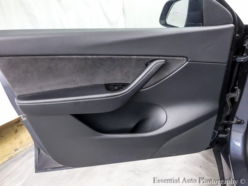 2020 Tesla Model Y Performance PRICE INCLUDES $4000 IRS TAX CREDIT!! YOU MUST QUALI Willowbrook IL