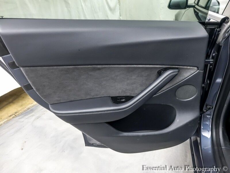 2020 Tesla Model Y Performance PRICE INCLUDES $4000 IRS TAX CREDIT!! YOU MUST QUALI Willowbrook IL