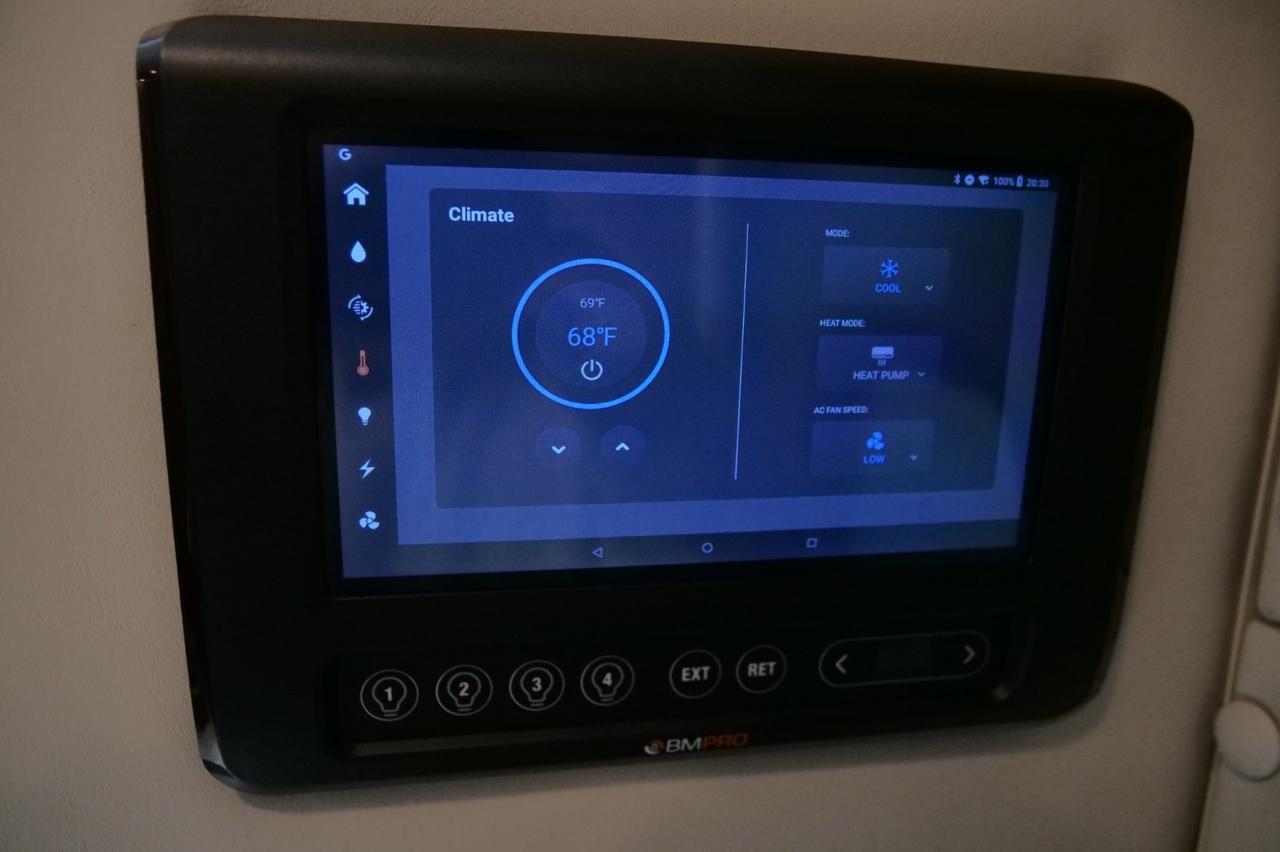 2020 Thor Gemini AWD (23TE) / DRW / Skylights / Auto Level Jacks! Lincolnton NC