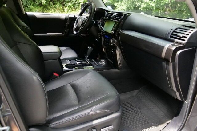 2020 Toyota 4Runner Nightshade 4X4 / JBL Audio / Cooled Seats / Sunroof! High Point NC