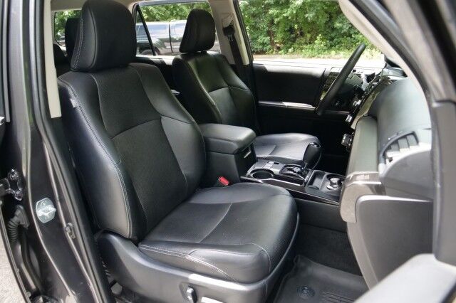 2020 Toyota 4Runner Nightshade 4X4 / JBL Audio / Cooled Seats / Sunroof! High Point NC