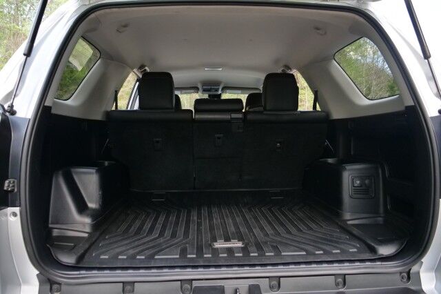 2020 Toyota 4Runner SR5 / 4WD / Navigation / CarPlay! High Point NC