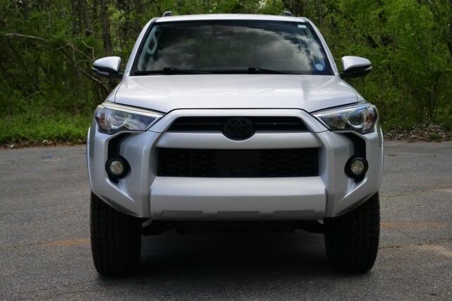 2020 Toyota 4Runner SR5 / 4WD / Navigation / CarPlay! High Point NC