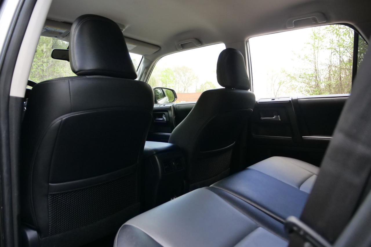 2020 Toyota 4Runner SR5 / 4WD / Navigation / CarPlay! Lincolnton NC