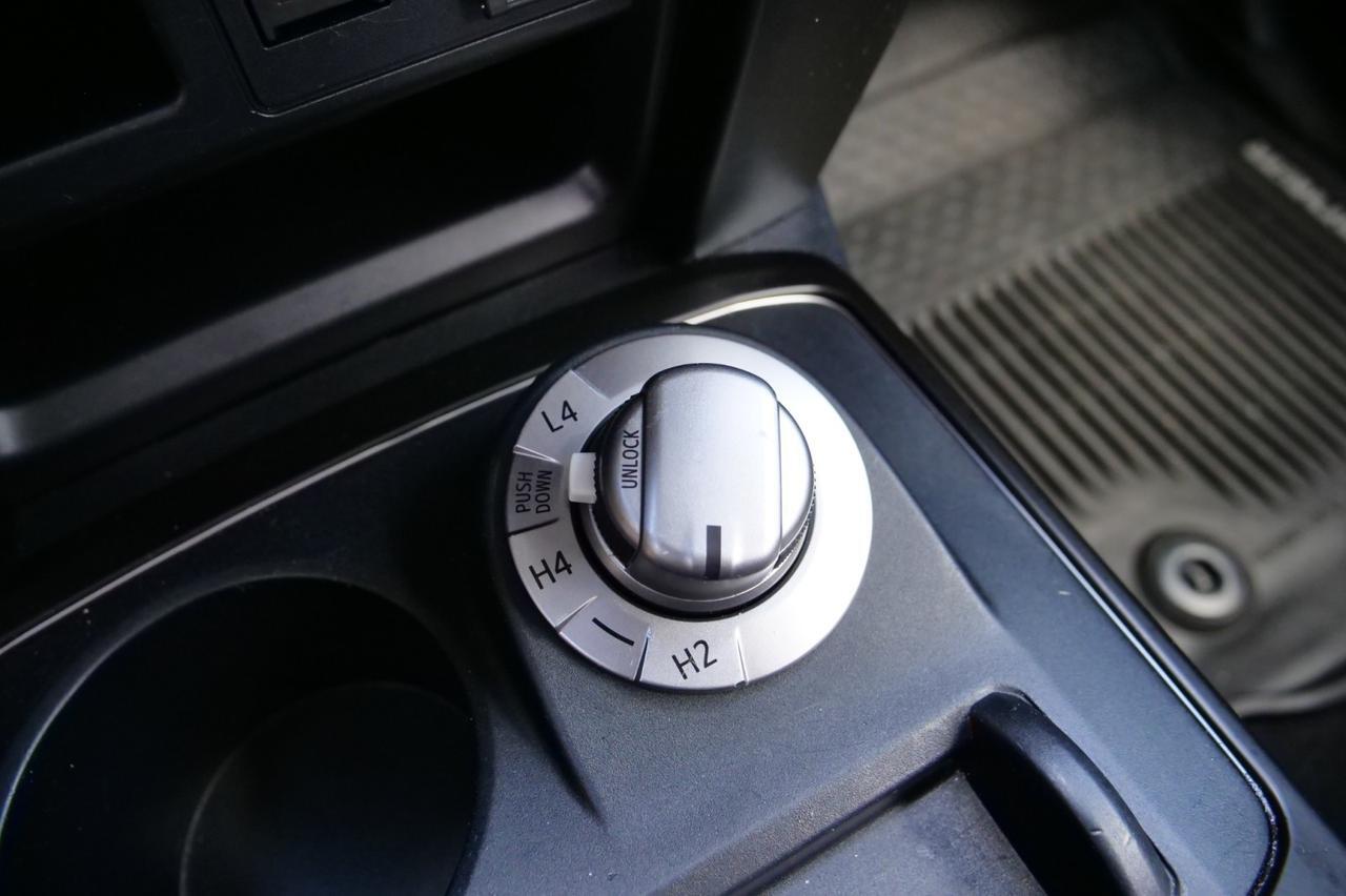 2020 Toyota 4Runner SR5 / 4WD / Navigation / CarPlay! Lincolnton NC