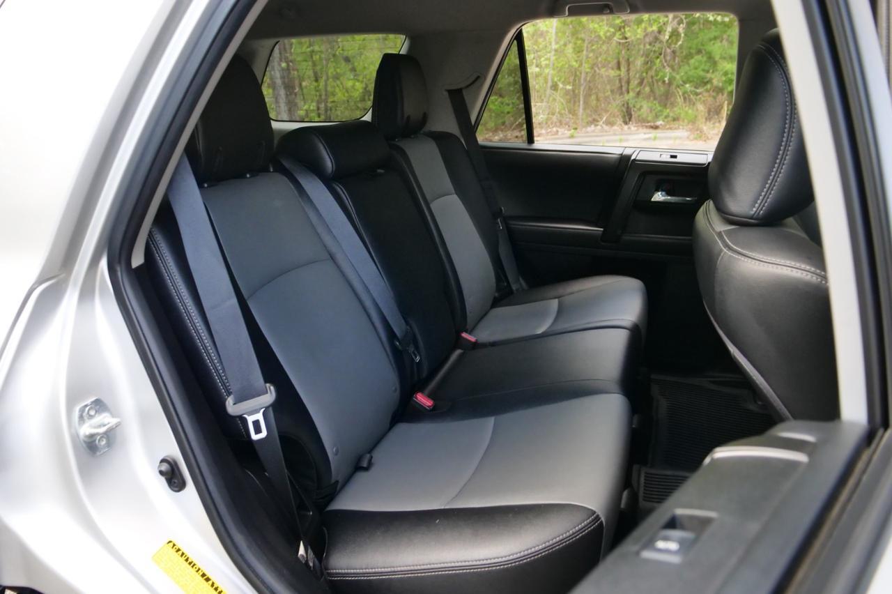 2020 Toyota 4Runner SR5 / 4WD / Navigation / CarPlay! Lincolnton NC