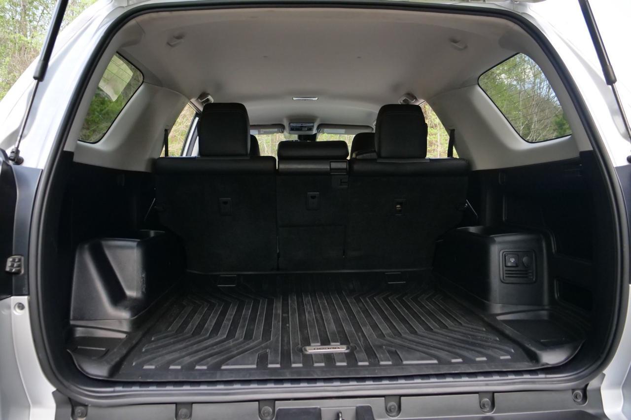 2020 Toyota 4Runner SR5 / 4WD / Navigation / CarPlay! Lincolnton NC