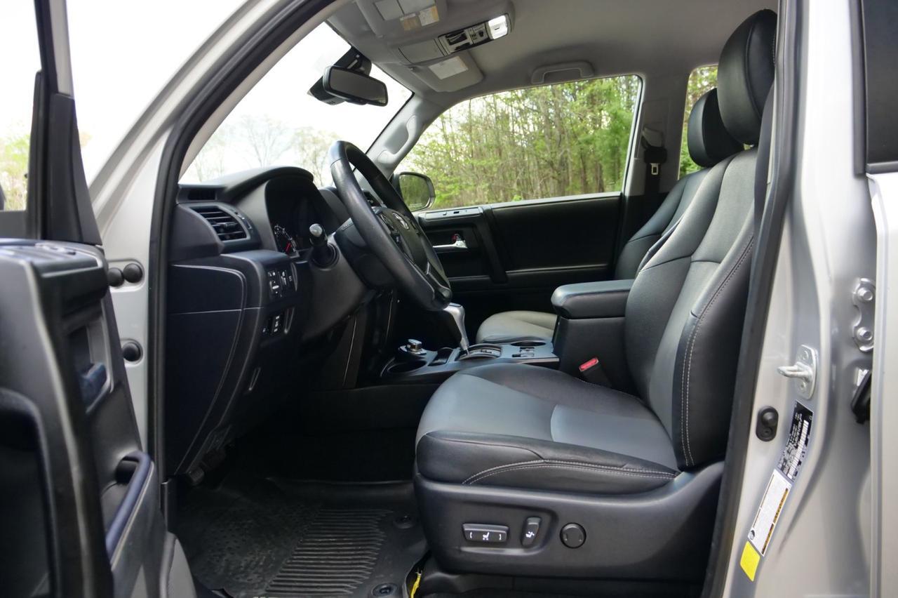 2020 Toyota 4Runner SR5 / 4WD / Navigation / CarPlay! Lincolnton NC