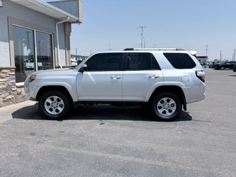 2020 Toyota 4Runner SR5