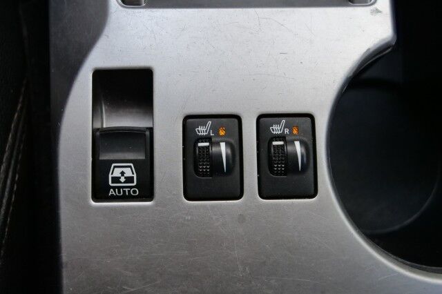 2020 Toyota 4Runner SR5 Premium / 4WD / Heated Front Seats! High Point NC