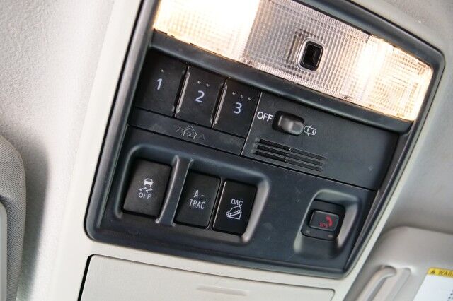 2020 Toyota 4Runner SR5 Premium / 4WD / Heated Front Seats! High Point NC
