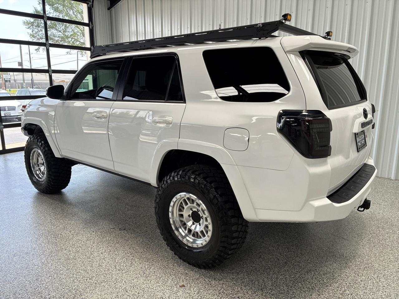 2020 Toyota 4Runner SR5 Premium, Custom Lift, Prinsu Roof Rack, Winch, Bumper