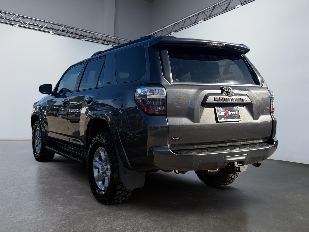 2020 Toyota 4Runner SR5 Premium, RUNNING BOARDS, ROOF RACKS, HEATED & VENTILATED SEATS, NAVIGATION, REAR POWER SLIDING WINDOW, TOW PACKAGE/HITCH, RIDE THIS 4RUNNING ON THE ROAD! Virginia Beach VA