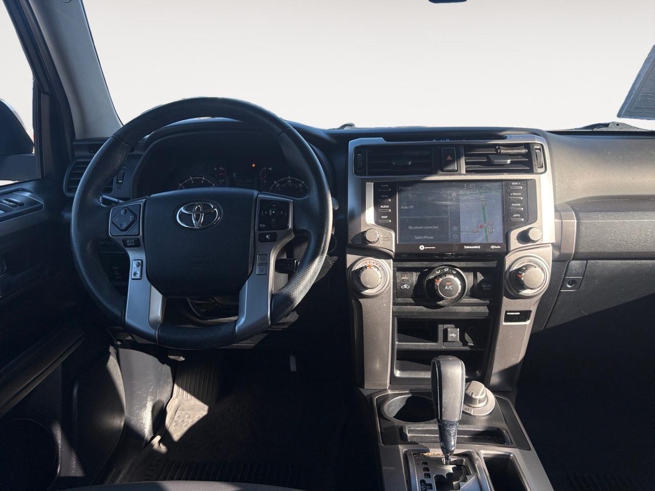 2020 Toyota 4Runner SR5 Premium, RUNNING BOARDS, ROOF RACKS, HEATED & VENTILATED SEATS, NAVIGATION, REAR POWER SLIDING WINDOW, TOW PACKAGE/HITCH, RIDE THIS 4RUNNING ON THE ROAD! Virginia Beach VA