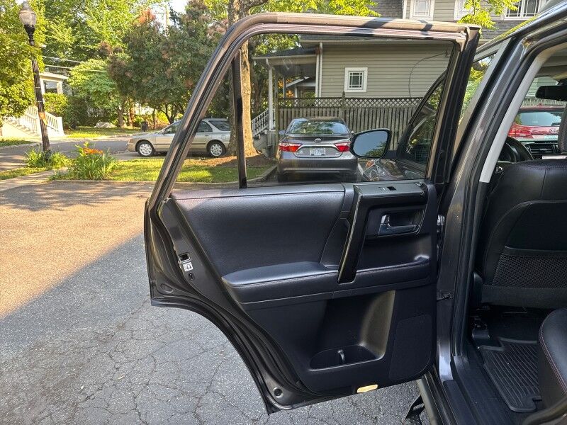 2020 Toyota 4Runner Venture Edition 4WD Arlington VA