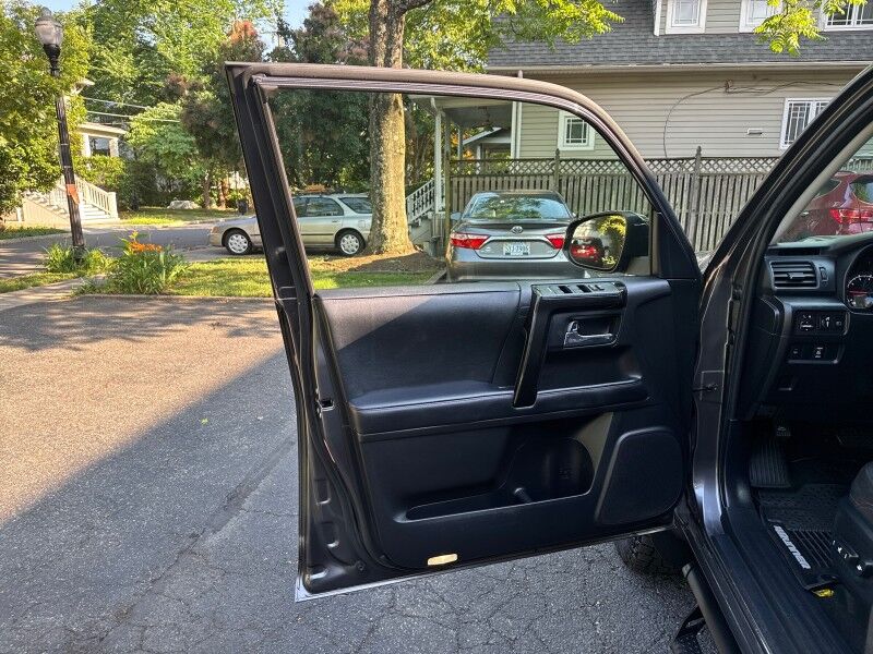 2020 Toyota 4Runner Venture Edition 4WD Arlington VA