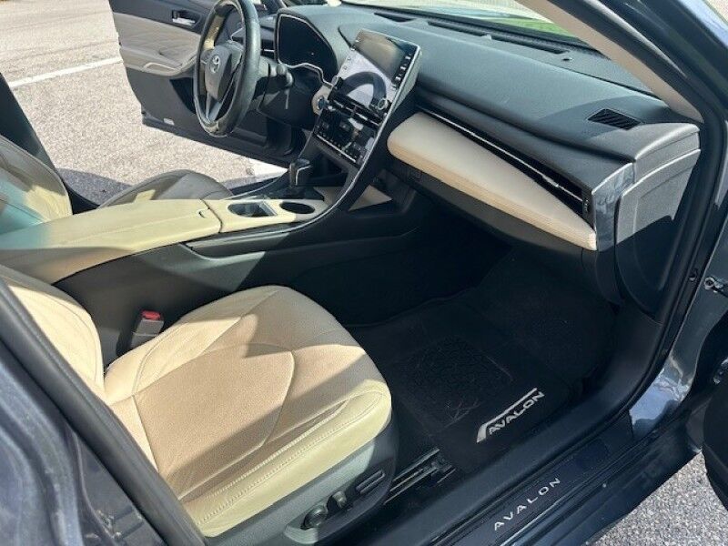 2020 Toyota AVALON HYBRID LIMITED LOW MILES RUNS GREAT FREE SHIPPING IN FLORIDA Sarasota FL