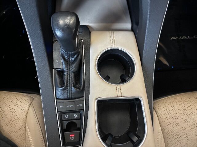 2020 Toyota Avalon Hybrid Limited Charlotte NC