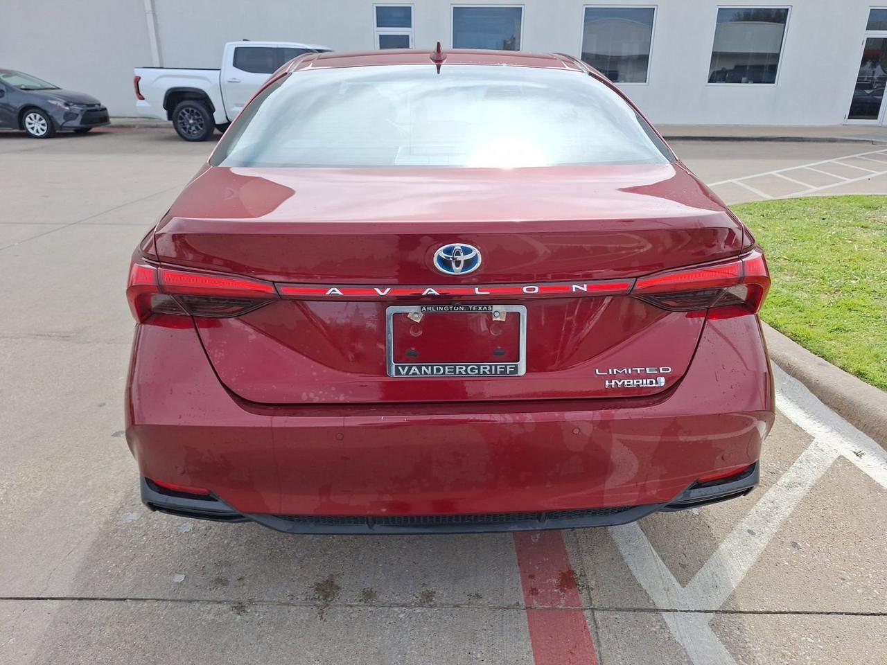 2020 Toyota Avalon Hybrid Limited Hurst TX