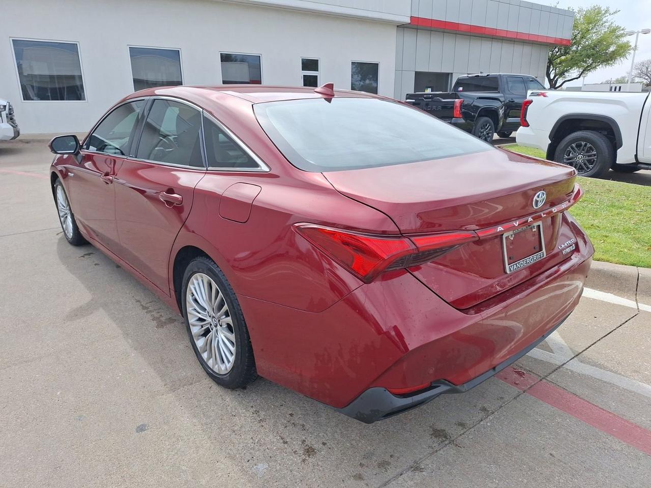 2020 Toyota Avalon Hybrid Limited Hurst TX