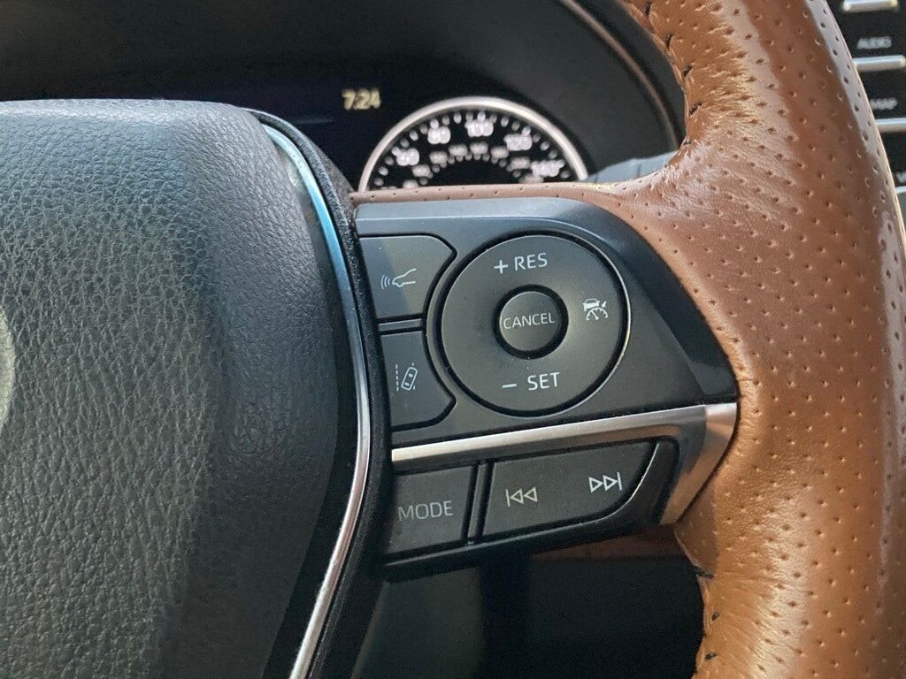 2020 Toyota Avalon Hybrid Limited San Antonio TX