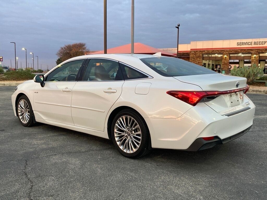 2020 Toyota Avalon Hybrid Limited San Antonio TX