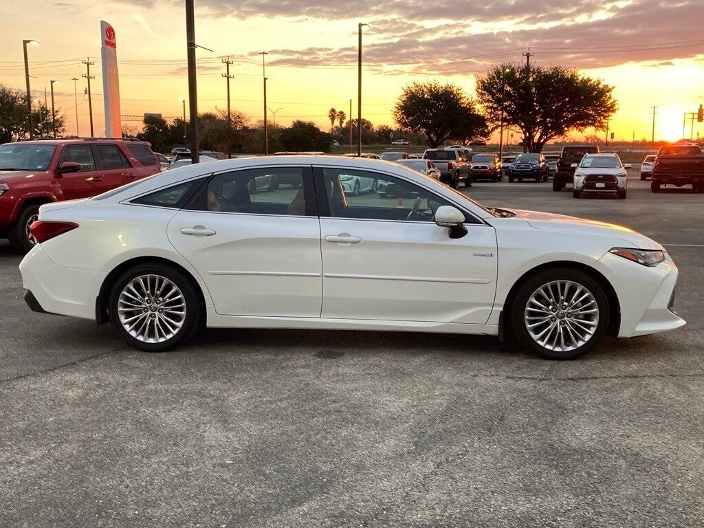 2020 Toyota Avalon Hybrid Limited San Antonio TX