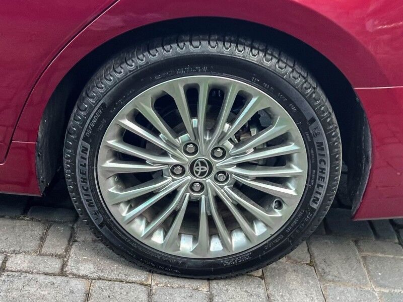 2020 Toyota Avalon Hybrid Limited Wilmington NC