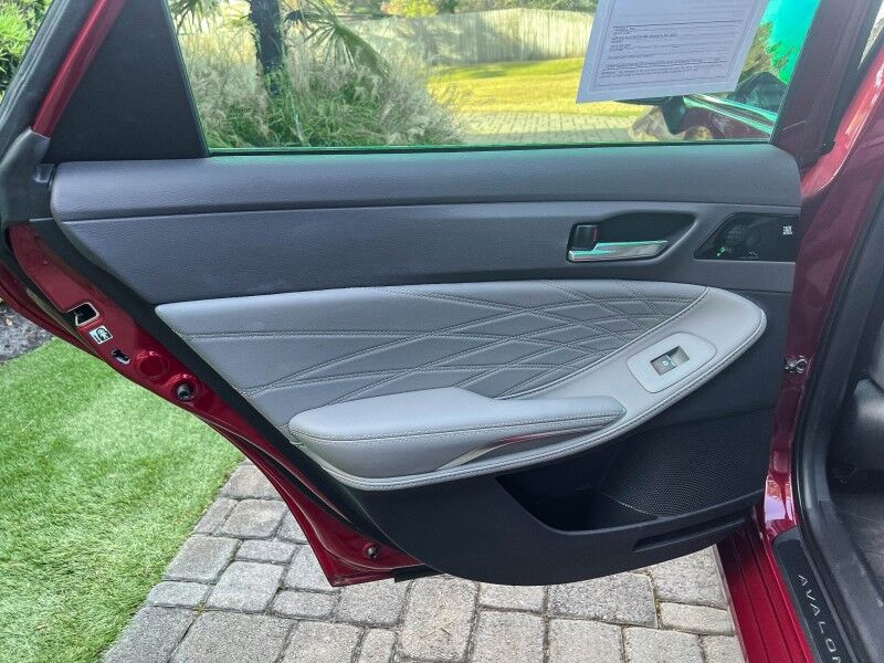 2020 Toyota Avalon Hybrid Limited Wilmington NC