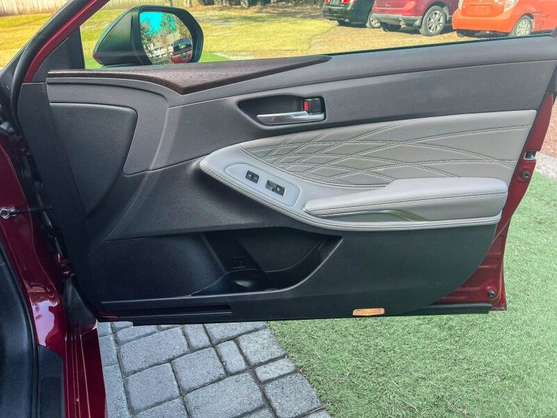 2020 Toyota Avalon Hybrid Limited Wilmington NC