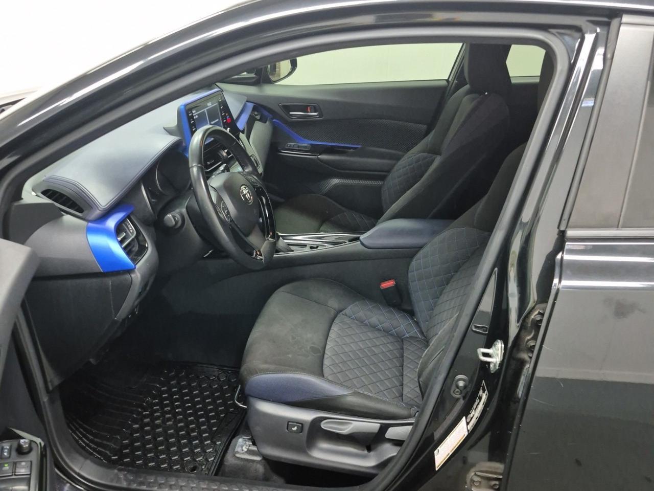 2020 Toyota C-HR LE BACKUPCAM BLUETOOTH ONEOWNER NOACCIDENT Toronto ON