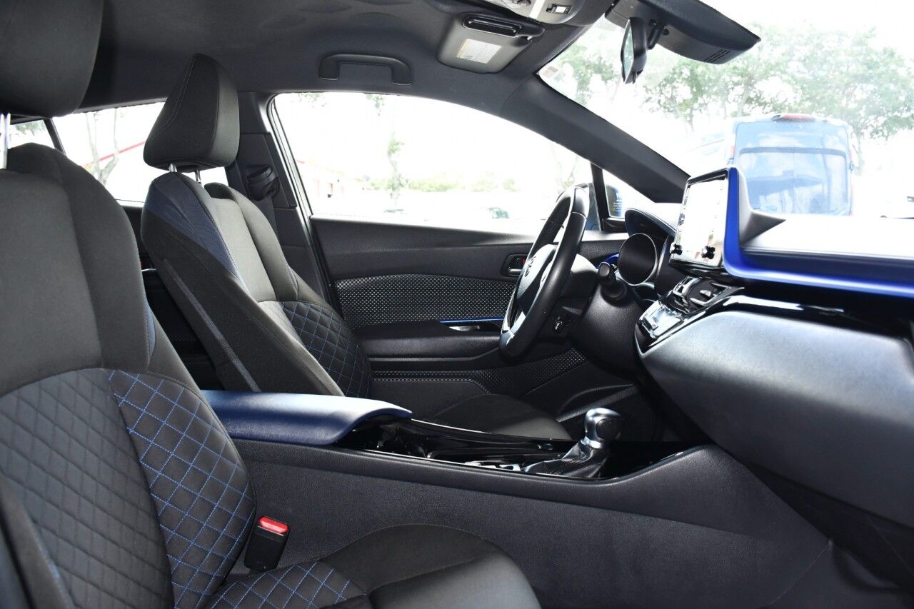 2020 Toyota C-HR LE Doral FL