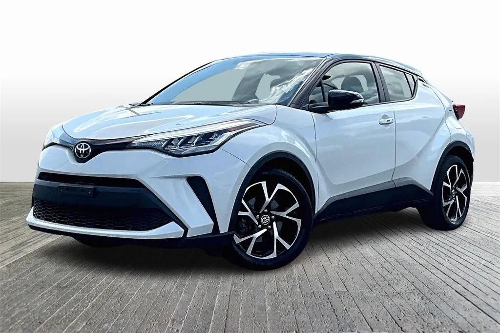 2020 Toyota C-HR XLE Sport Utility 4D