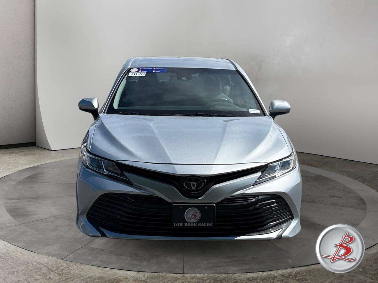 2020 Toyota CAMRY LE