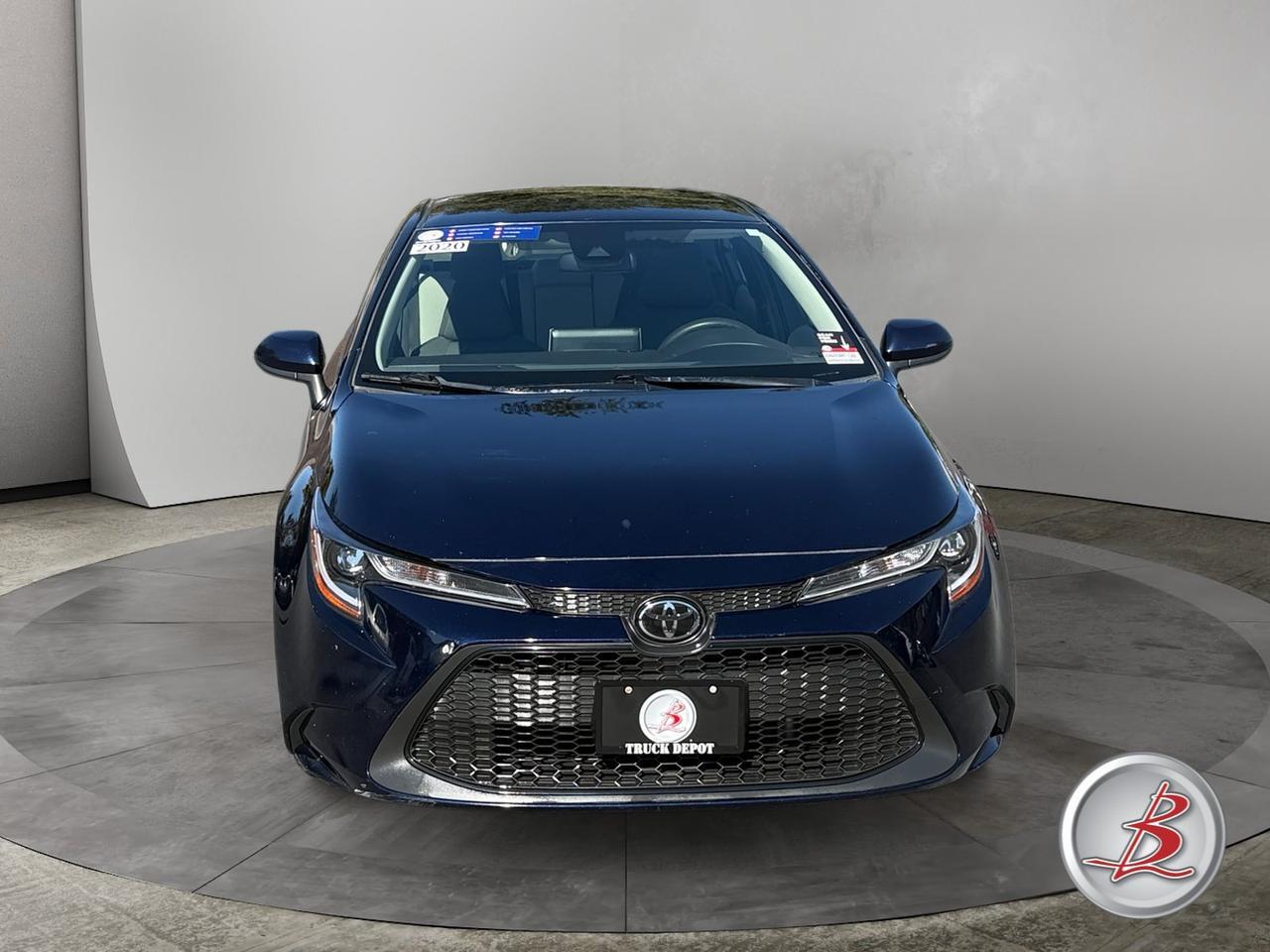 2020 Toyota COROLLA LE