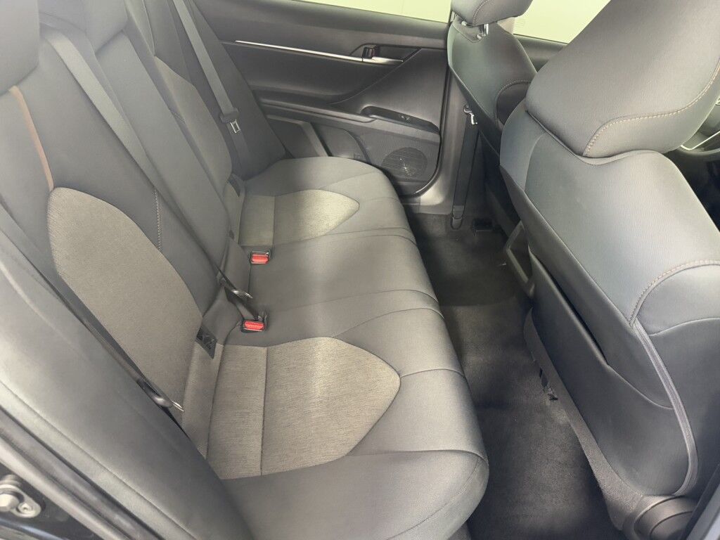 2020 Toyota Camry Hybrid LE Maumee OH