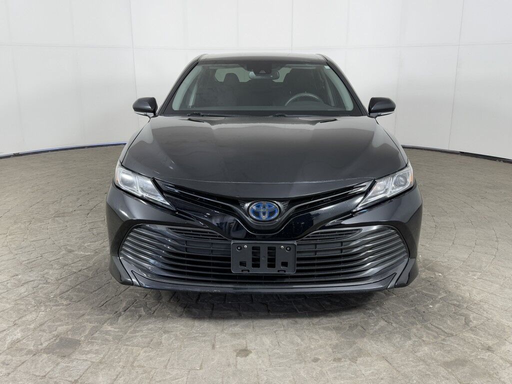 2020 Toyota Camry Hybrid LE Maumee OH