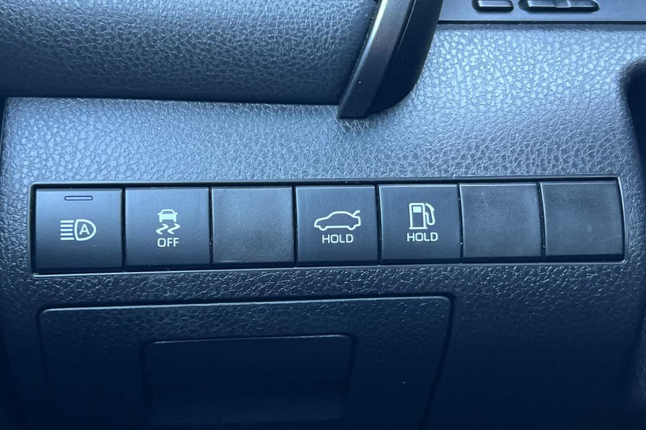 2020 Toyota Camry Hybrid LE Roseville CA