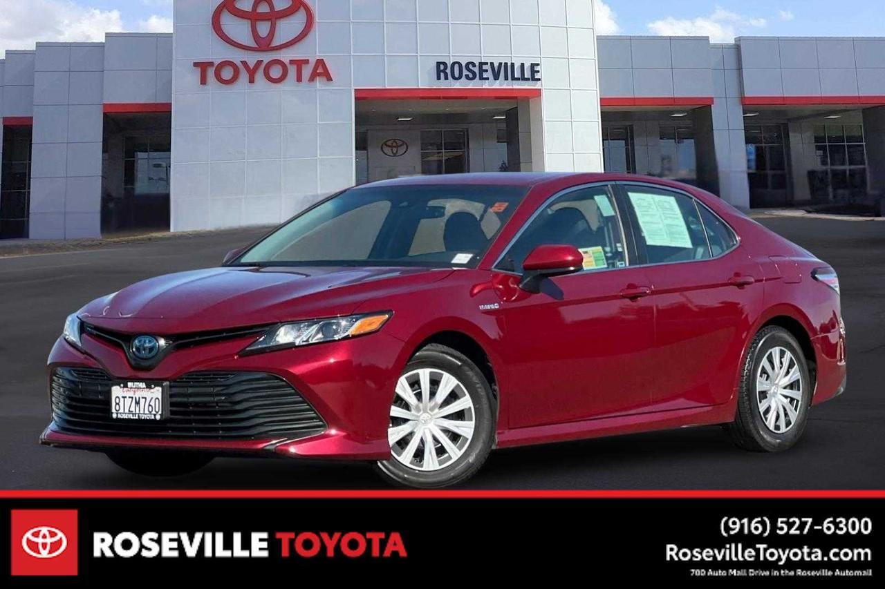 2020 Toyota Camry Hybrid LE