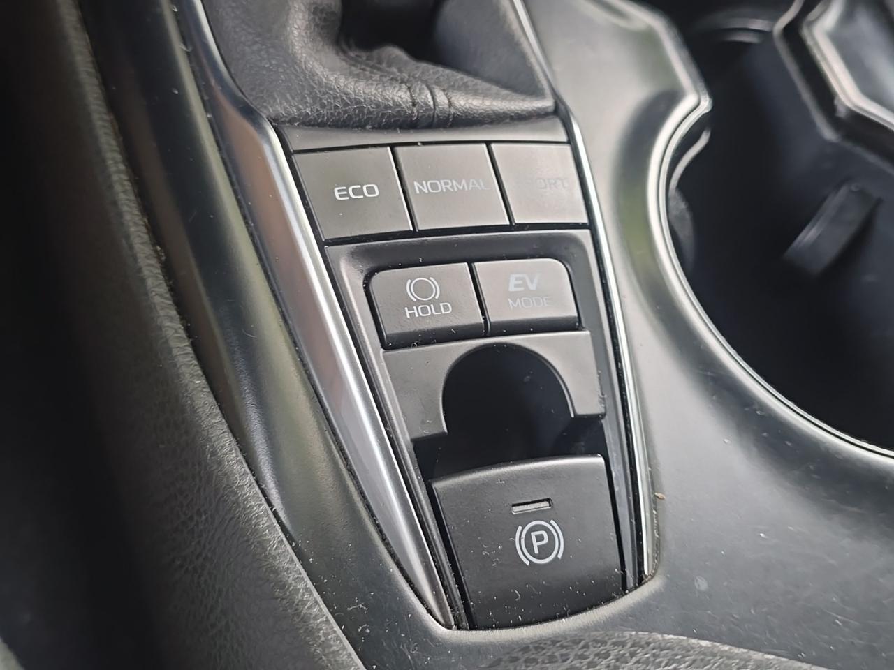 2020 Toyota Camry Hybrid LE Gaithersburg MD