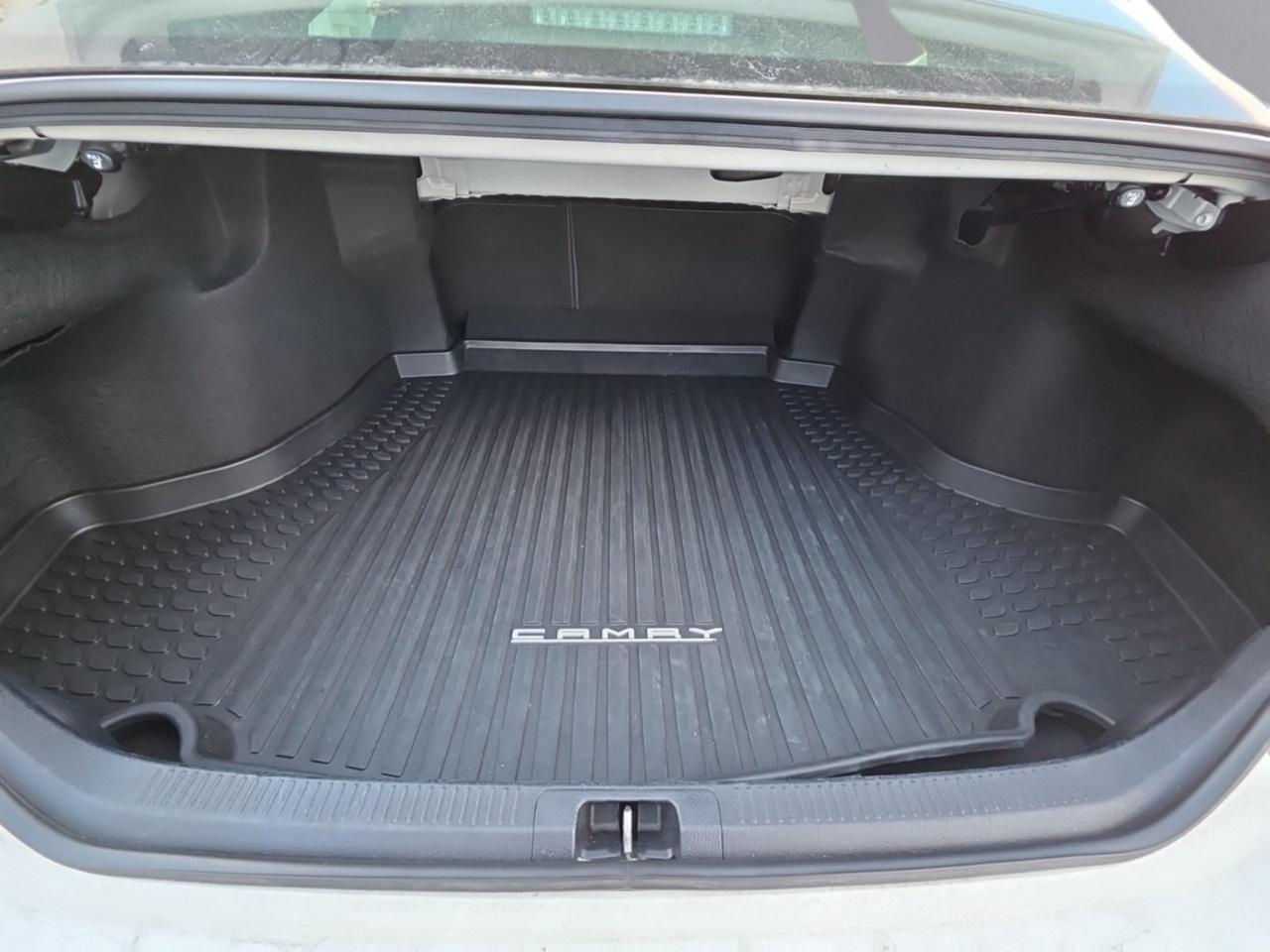 2020 Toyota Camry Hybrid LE Glen Burnie MD