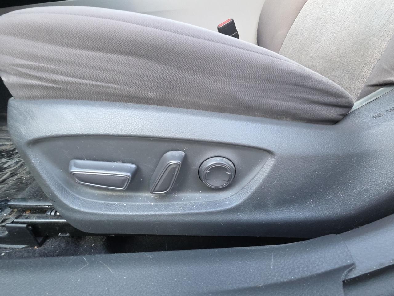 2020 Toyota Camry Hybrid LE Glen Burnie MD