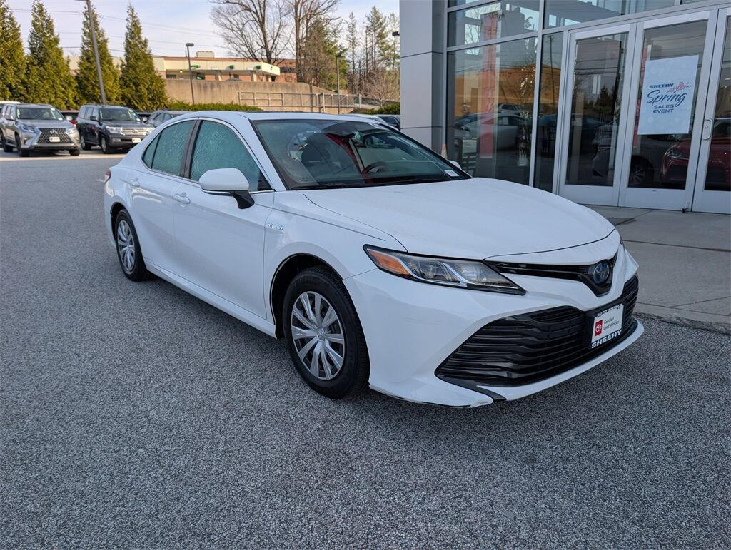 2020 Toyota Camry Hybrid LE