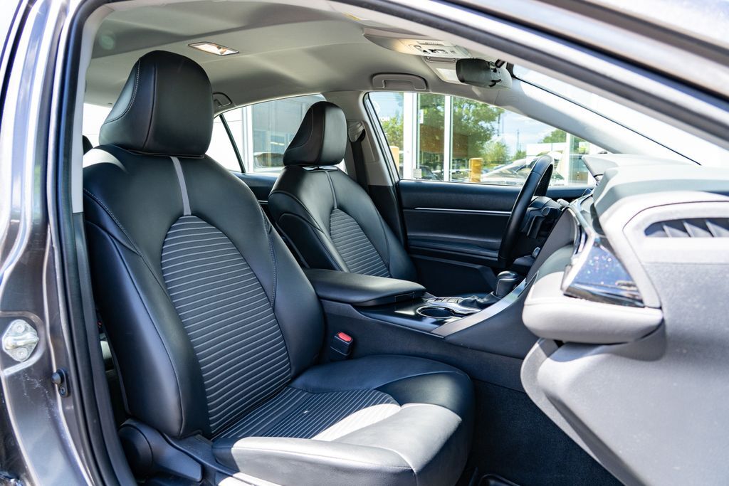 2020 Toyota Camry Hybrid SE Beaverton OR